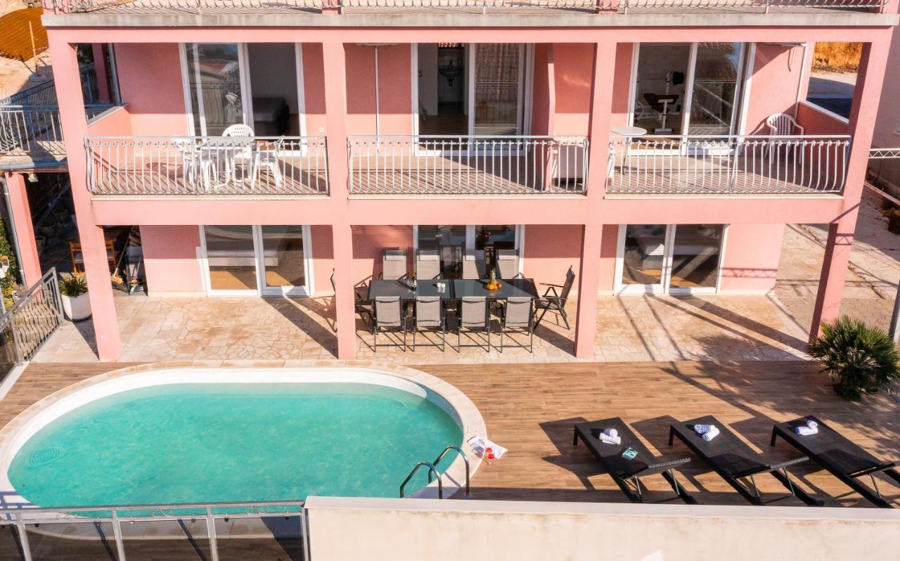 Solaris Holiday Home - Private Pool Stanici Kültér fotó