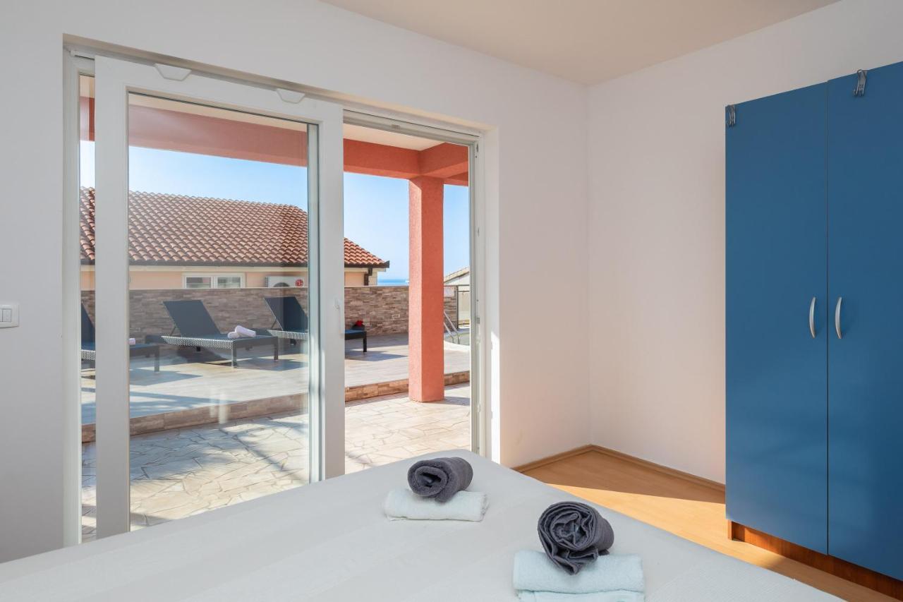 Solaris Holiday Home - Private Pool Stanici Kültér fotó